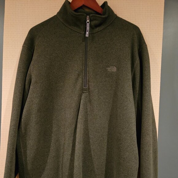 The North Face Quarter-Zip Pullover – Heathered Olive | Outdoor Essential - Picture 3 of 6